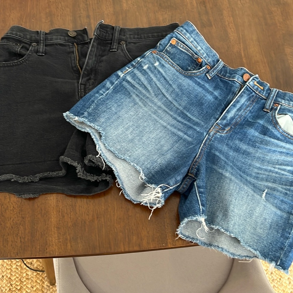 2 pairs Madewell high rise denim shorts - 2 pairs size 26